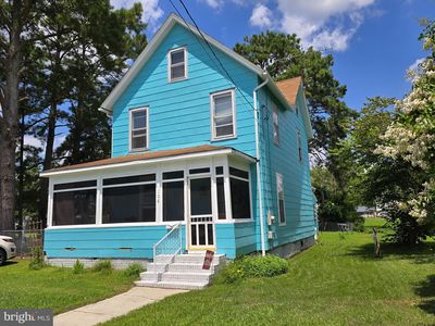 108 W Chesapeake Ave