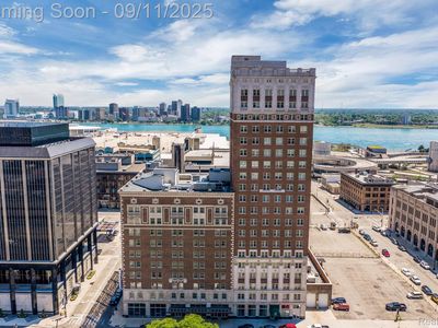 525 W Lafayette Blvd #18B