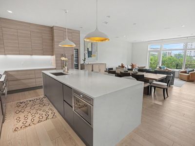 309 N Ashley St Unit 402