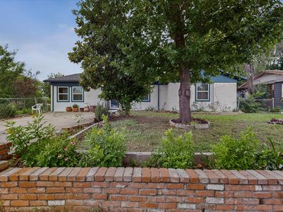 12207 Queen Dr