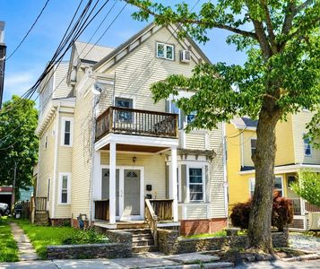 13 Howe St