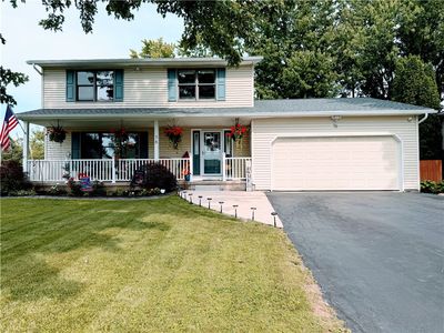 76 Emerald Point