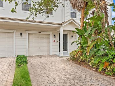 6951 Lakeside Circle N #216-2