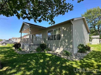 Property at 32 Kenneally Blvd, Gladstone, MI