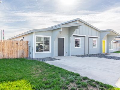 Property at 1044 NE Emerald Dr, Hermiston, OR