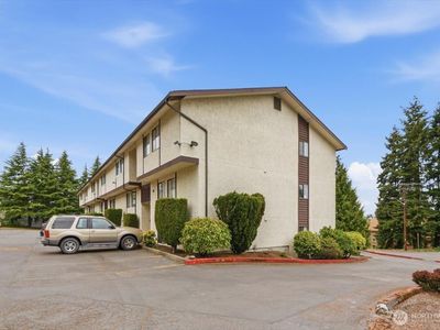 3515 S 160th Street #C6