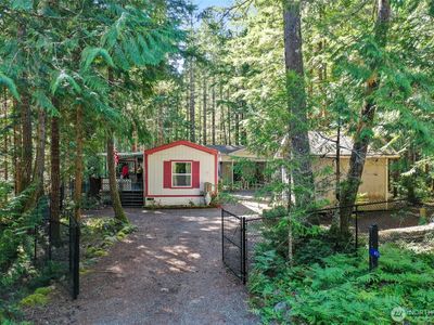 451 N Mount Jupiter Drive