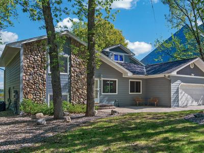 6129 Eagle Lake Dr