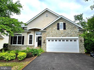 111 Silver Tail Ln
