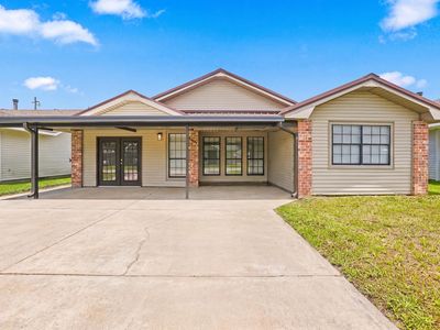 439 Woodfield Blvd