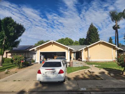 920 S Julieann Street