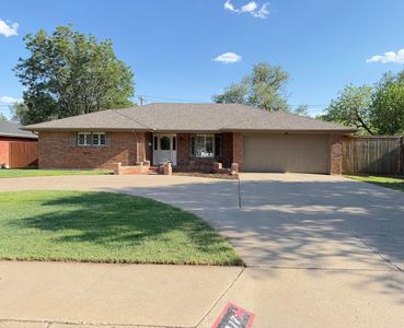 5017 Erik Ave