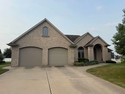 1212 Birch Hill Ln