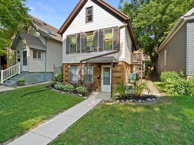 2522 North Bartlett AVENUE #2524