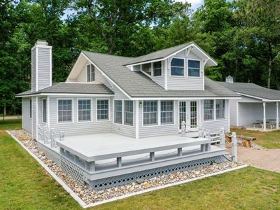 8530 W Higgins Lake Dr