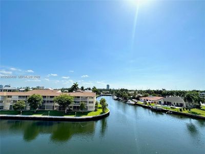 437 Golden Isles Dr APT 4J