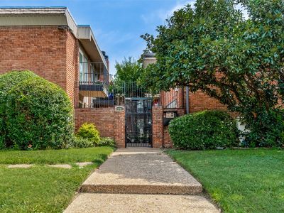 4340 Cedar Springs Rd APT 205