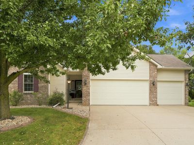 3933 Whitfield Chase