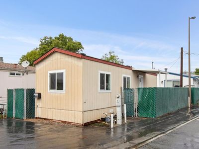 2130 Redwood Highway #C15