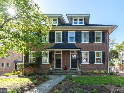 143 Mechanics St