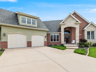 514 Rollingwood Dr