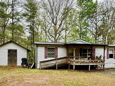 8 White Pine Dr