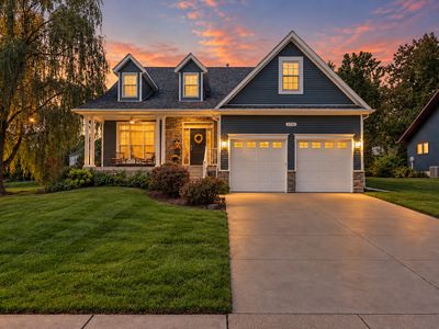 1776 Hollow View Dr