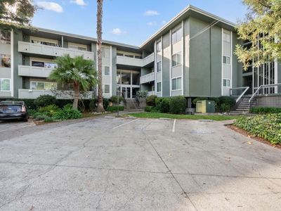 1458 Hudson St APT 318