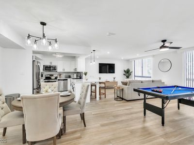 3930 University Center Dr APT 101