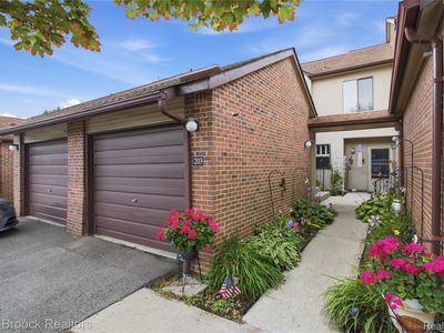 6580 Ridgefield Cir APT 203