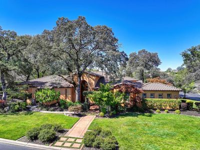 4042 Errante Dr