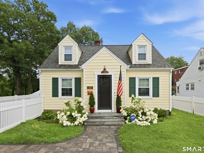134 Oakwood Avenue