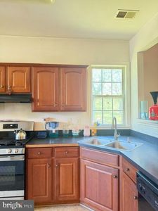 13407 Leesburg Pl