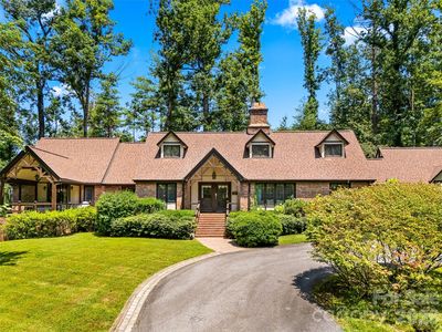 122 Stuyvesant Rd