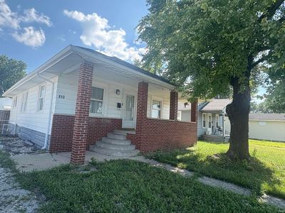 813 W Markland Ave