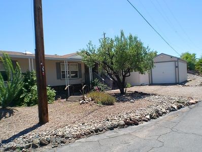 363 W MORRIS Drive