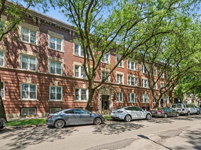 5052 S Blackstone Ave APT 2
