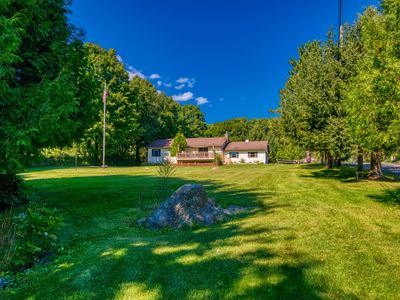 11 Lakeview Terrace Ln