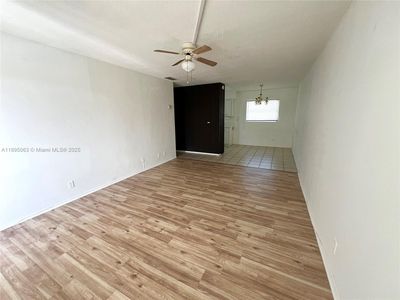 281 NE 40th St APT 7