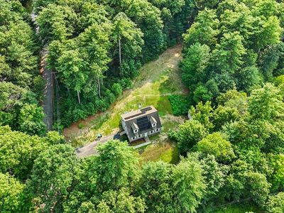 1 Lakeshore Dr