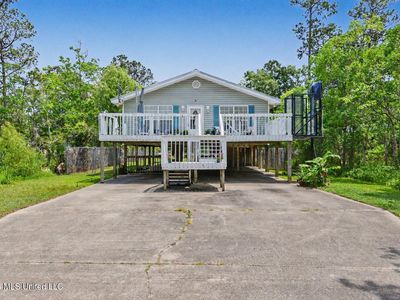 10058 Bayou View Dr E
