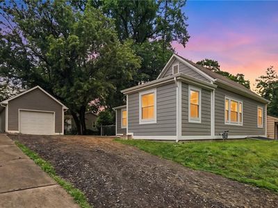 Property at 602 4th St, Weston, MO