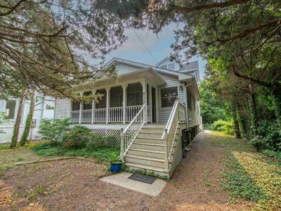 507 E Lake Dr