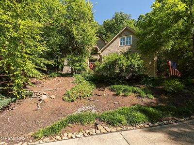 136 Bay Path Dr