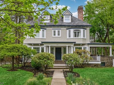 375 Up Mountain Avenue