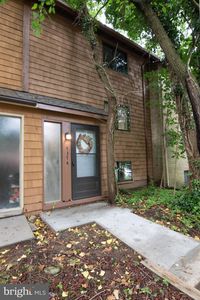 7374 Hickory Log Cir