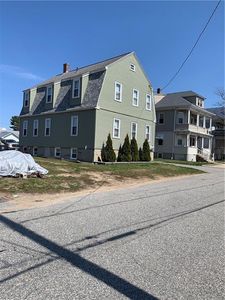 324 Fort St