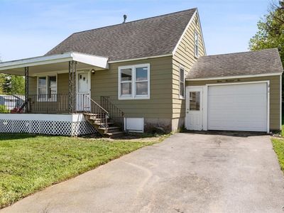 302 Hinsdale Rd