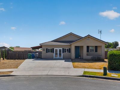 Property at 964 Maple Valley Way, Lindsay, CA