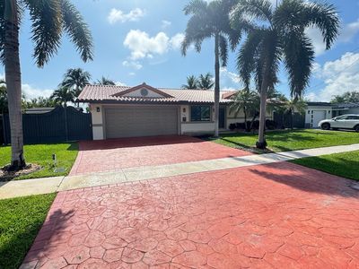 736 NW 12th Avenue